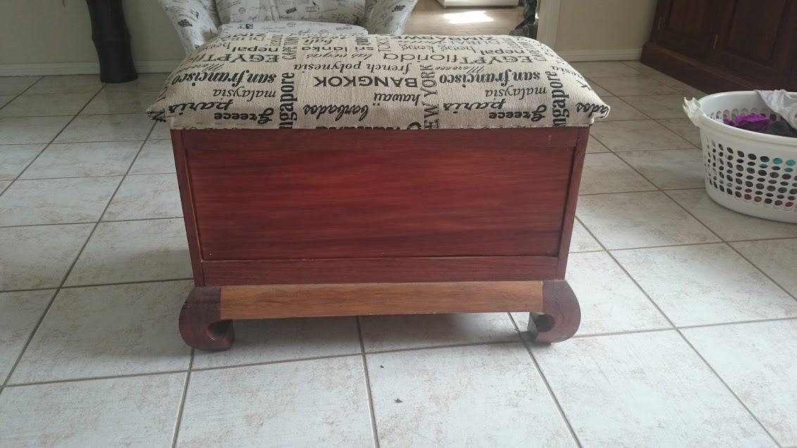 Old TV Stand Repurposed into a Bench Seat with Storage