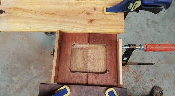 Routing recesses for the rear support beam