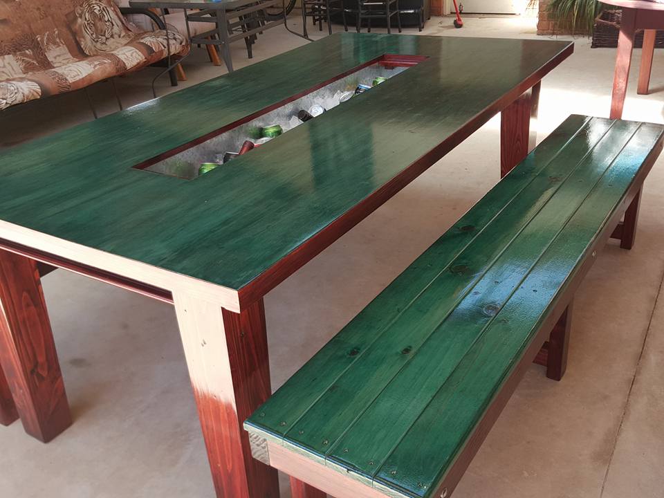 Beer trough table