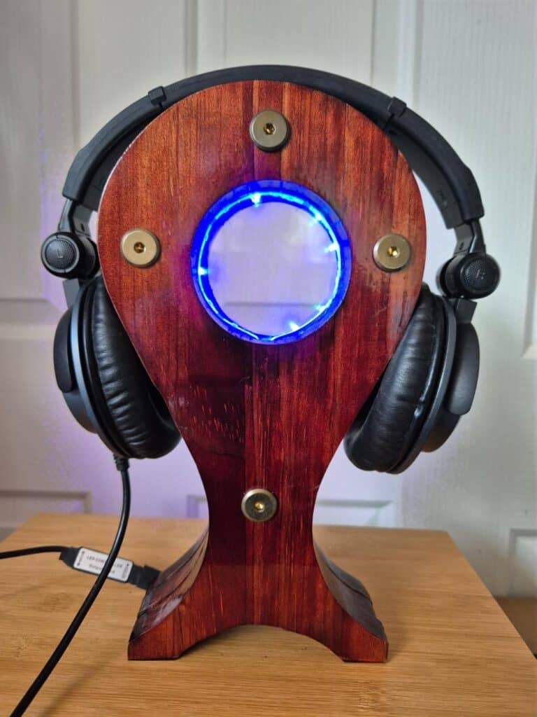 headphone stand with headphones and lights