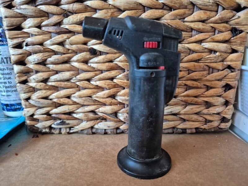 small bowtorch to remove bubbles from resin