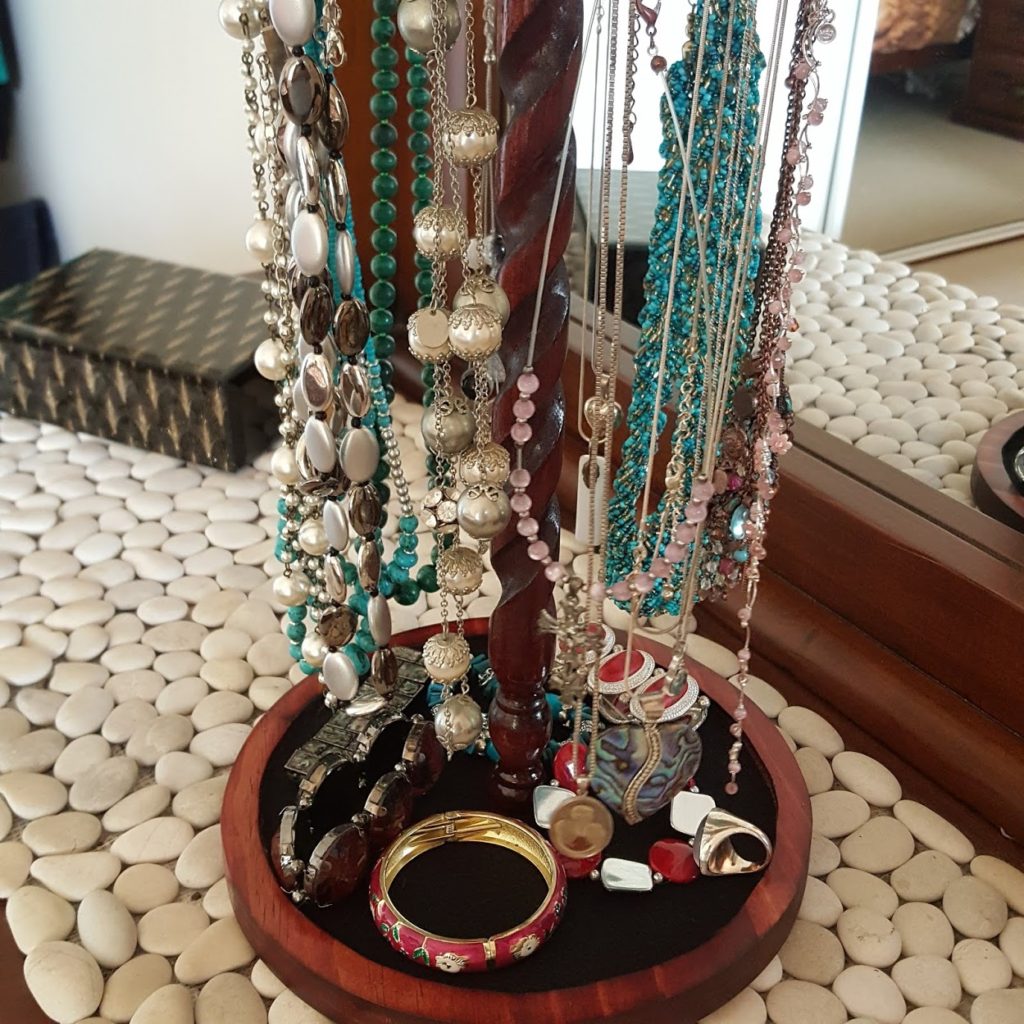 DIY Jewellery display stand