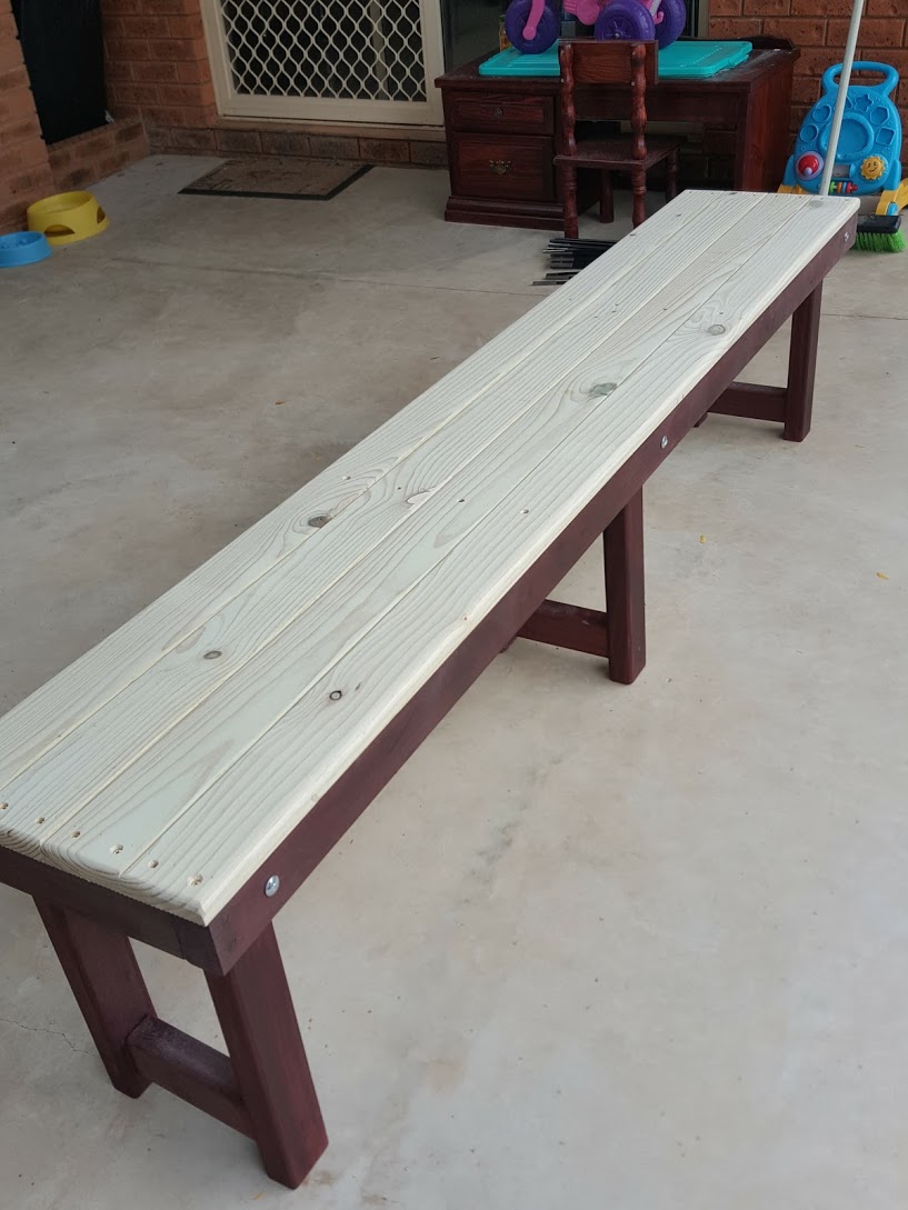 DIY wooden bench