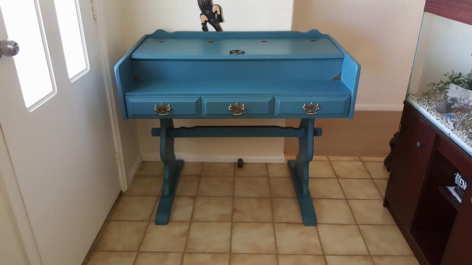 How to Repurpose an old desk into a Makeup Table/Vanity Table