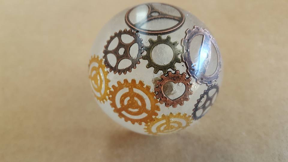 How to make Epoxy resin doorknobs (steampunk)