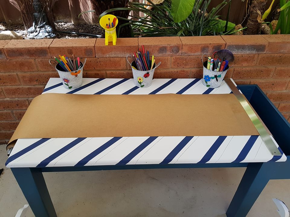 How to make a kids craft table from recycled materials
