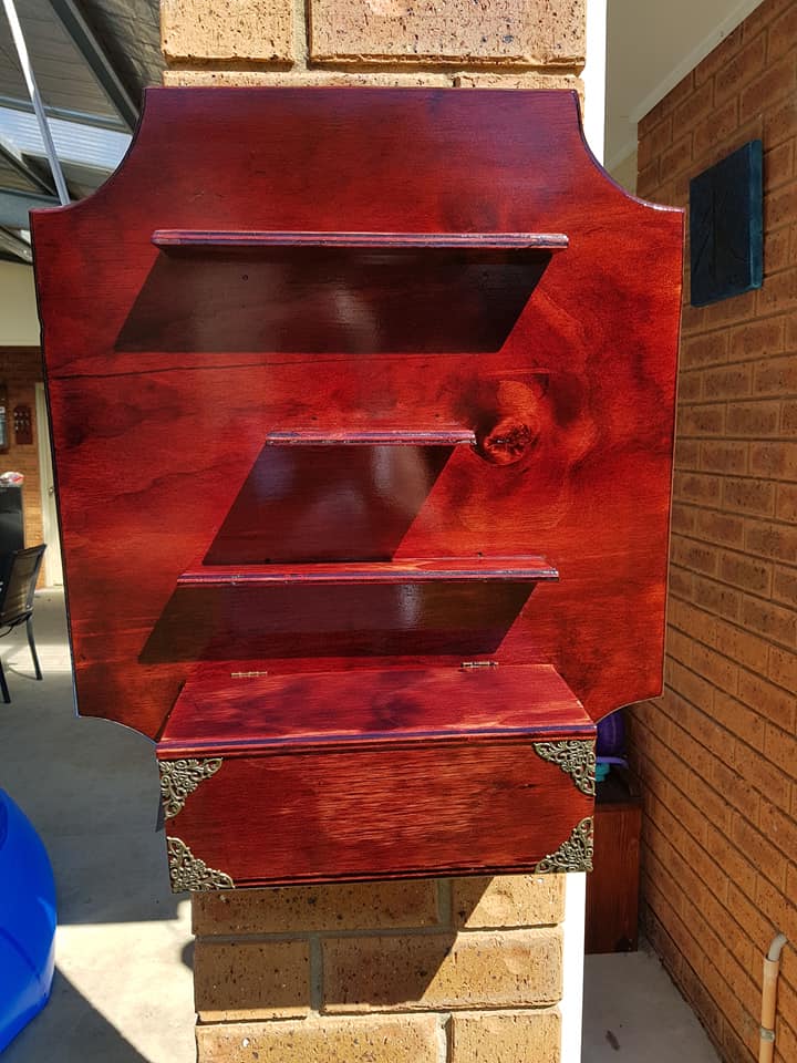 Perpetual Calendar stand without blocks on hanging on the wall.