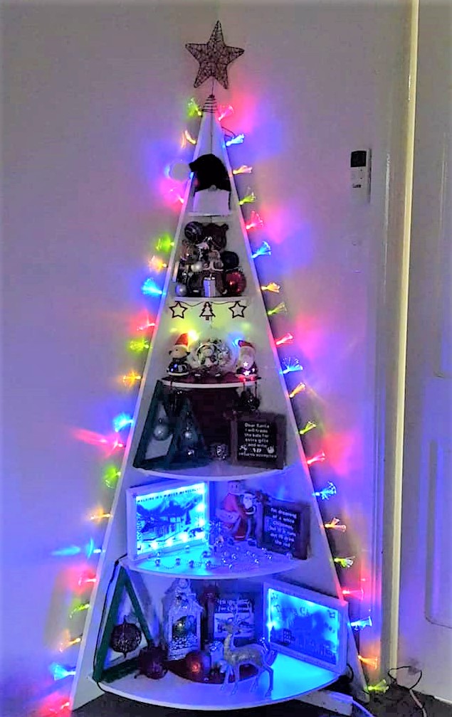Corner Christmas tree shelf