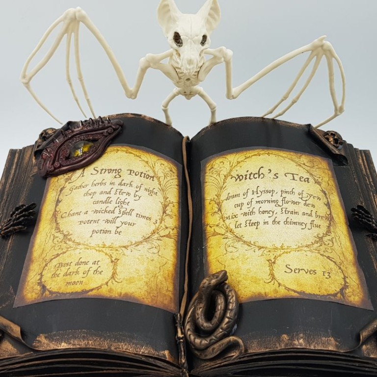 How to make a Spellbook - Unique Creations By Anita