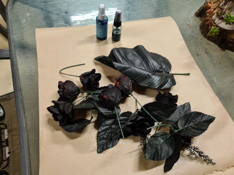 DIY Halloween table flowers