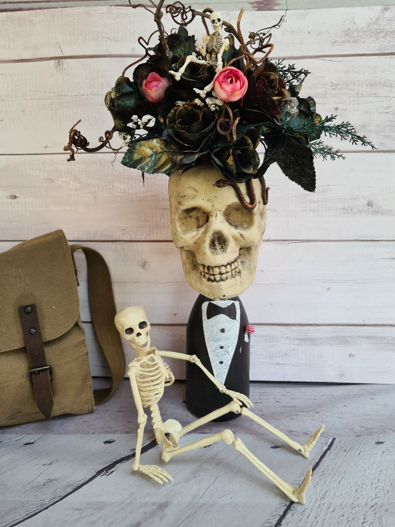 DIY Halloween table flowers