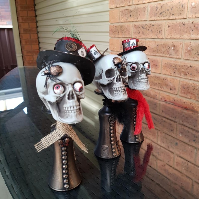 Halloween skull decor