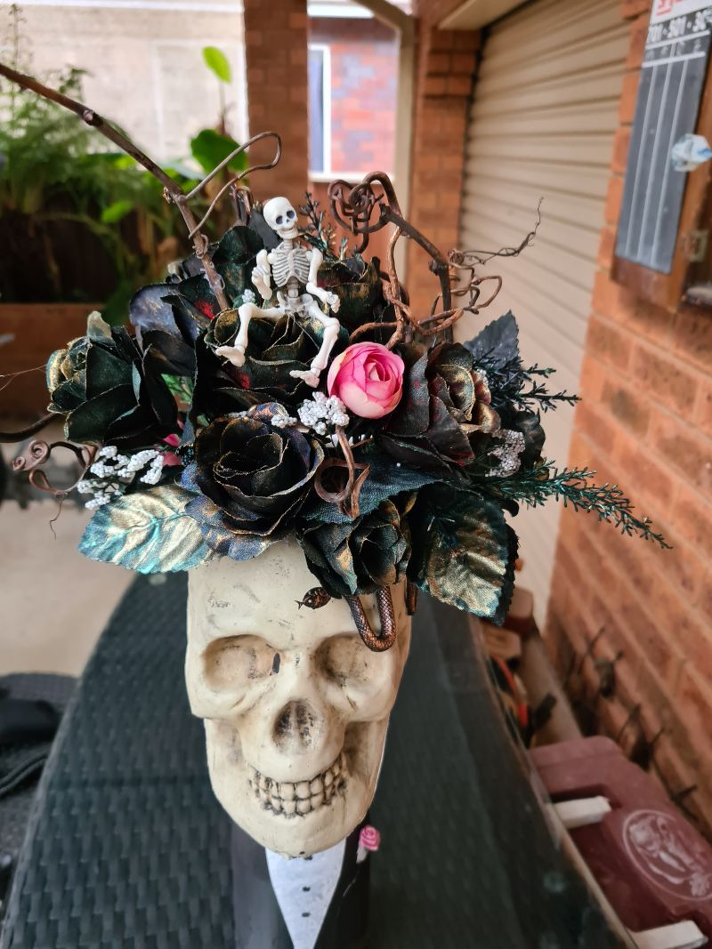 DIY Halloween table flowers