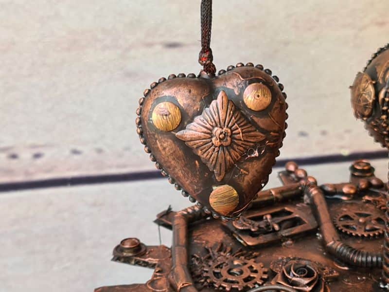 DIY steampunk bauble- copper with stud