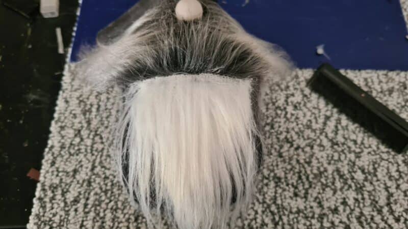 Mixing the fur for a two tone effect.