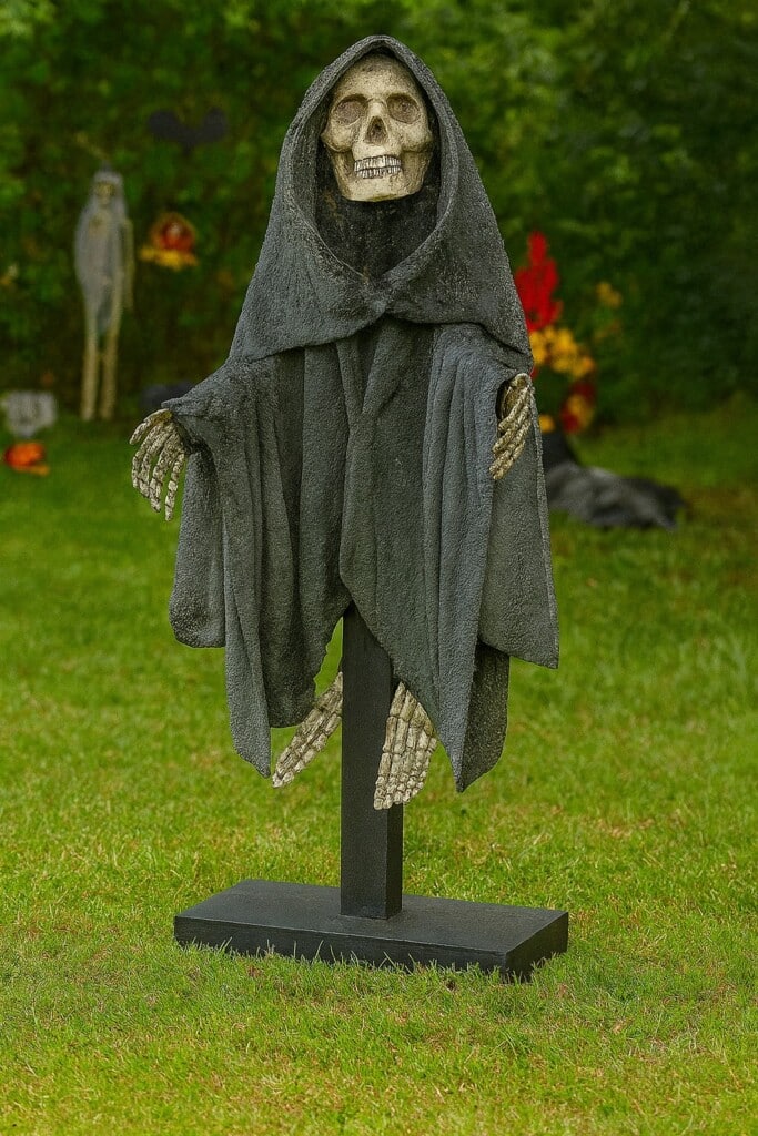 Hands and feet glued to cement reaper for detail