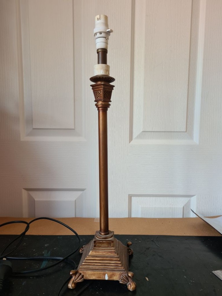 Plain lamp before steampunk makeover
