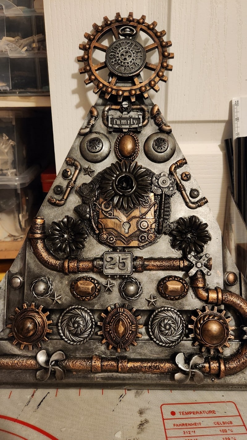 Wooden Steampunk Christmas tree - Unique Creations By Anita