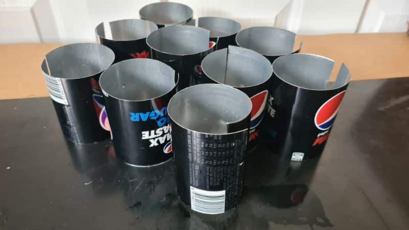 flat section of the cut aluminium can