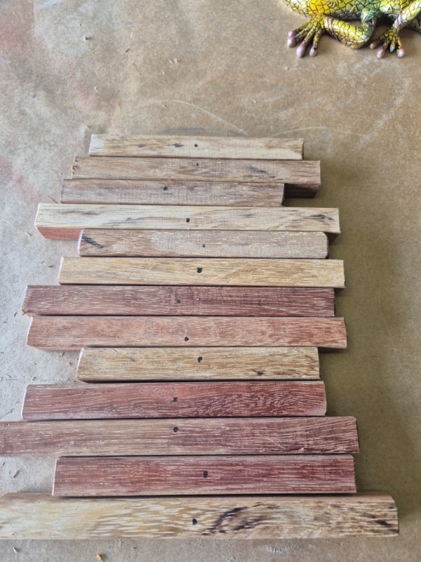 mark centre of wood for hole